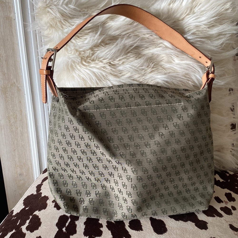 ❤️🍾🎁HOBO Dooney Bourke signature bag beautiful - Picture 4 of 7